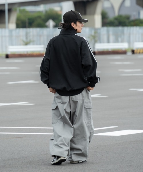 kutir(クティール)の「スタンドネックアソートラインスウェット(スウェット・メンズ・グレー/ネイビー/ブラック/グレー系その他・LARGE/MEDIUM)」の20枚目の写真