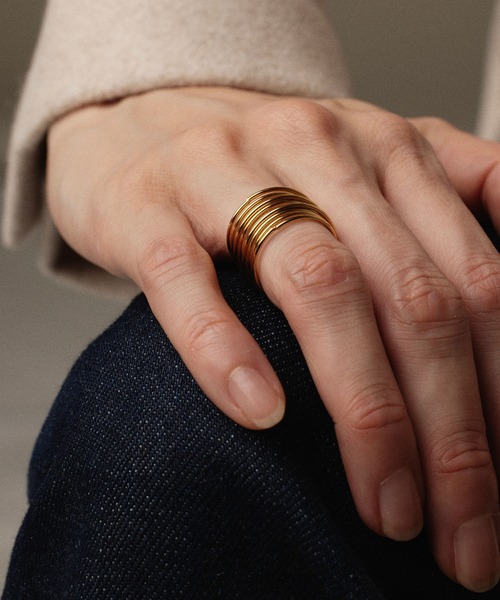 CENE（セネ）の「【CENE】セネ/オーバラッピングリング（リング・レディース・ゴールド・#9/#11/#13/#15）」の3枚目の写真