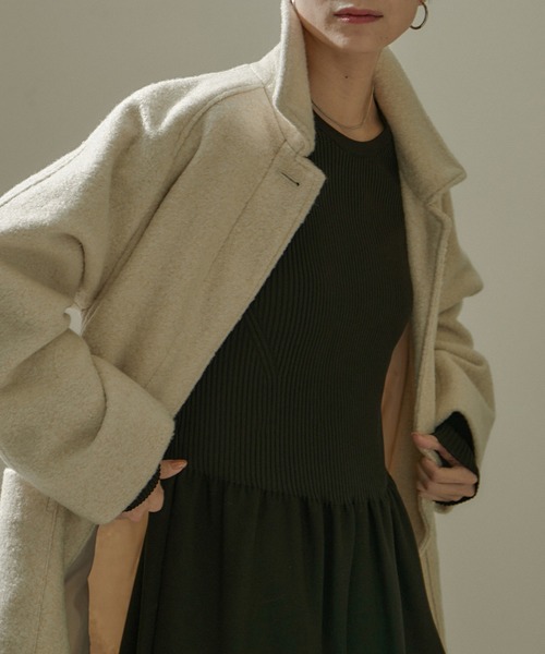 SALON adam et rope'（サロン アダム エ ロペ）の「【雑誌掲載】リブフォルムワンピース【洗える】（ワンピース・レディース・ブラック/オフホワイト・FREE）」の4枚目の写真