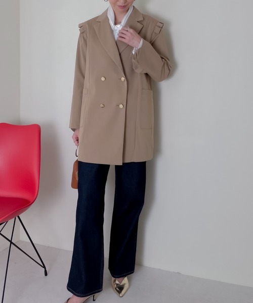 TEVALT(ヴァレット)の「フリルテーラードジャケット(テーラードジャケット・レディース・ネイビー/ブラック/キャメル・38)」の3枚目の写真