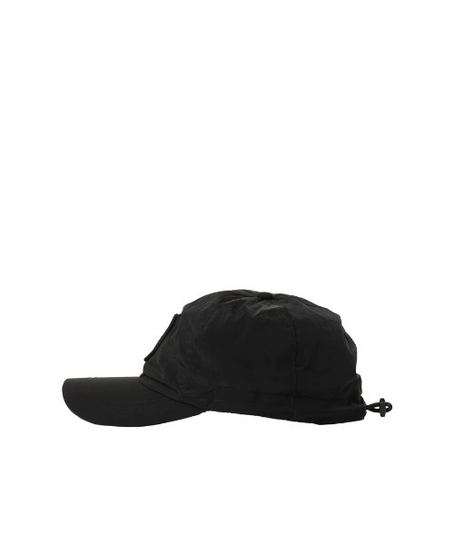 STONE ISLAND（ストーンアイランド）の「NYLON METAL CAP（キャップ・メンズ・ブラック・L）」の2枚目の写真