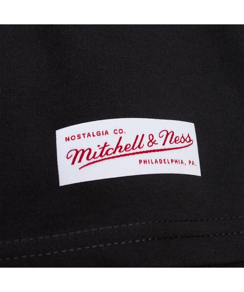 Mitchell&Ness（ミッチェル&ネス）の「Mitchell&Ness B.LEE CELEBRATING 50yrs COIN TEE（ミッチェルアンドネス ブルースリー セレブレーティング 50イヤー コイン ティ）（Tシャツ/カットソー・メンズ・ブラック・MEDIUM/X-LARGE/LARGE）」の4枚目の写真