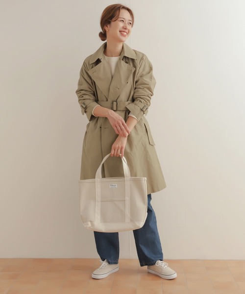 URBAN RESEARCH DOORS（アーバンリサーチドアーズ）の「トレンチコート（トレンチコート・レディース・ベージュ/ネイビー・SMALL/MEDIUM）」の6枚目の写真