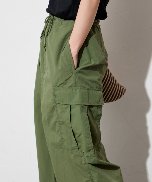 ARMY TWILL（アーミーツイル）の「別注【ARMY TWILL/アーミーツイル】カーゴスリットスカート（スカート・レディース・ブラック/カーキ・FREE）」の7枚目の写真