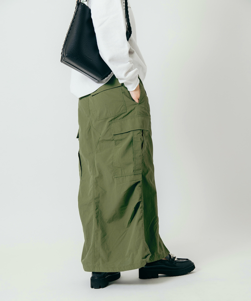 ARMY TWILL（アーミーツイル）の「別注【ARMY TWILL/アーミーツイル】カーゴスリットスカート（スカート・レディース・ブラック/カーキ・FREE）」の18枚目の写真
