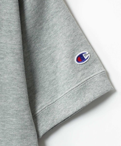 Champion（チャンピオン）の「Champion/チャンピオン コットンUSA 裏毛 ロゴワッペン ワンポイント刺繍 半袖スウェット/無地トレーナー/レディース（スウェット・レディース・ブラック/ライトブルー/オフホワイト/グレー/ナチュラル/ネイビー/クリーム/ブルー/ブラウン・M/L）」の17枚目の写真