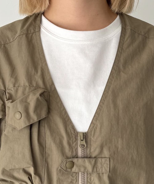 CANAL JEAN(キャナルジーン)の「choice_cnl フィッシングジャケット(ノーカラージャケット・レディース・ベージュ・ONE SIZE)」の13枚目の写真
