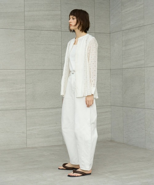 WILLFULLY（ウィルフリー）の「darts curve silhouette denim PT