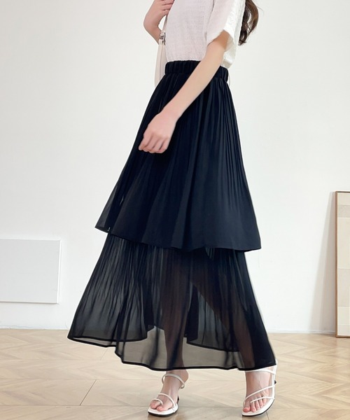 ECLIN(エクラン)の「ソフトプリーツティアードスカート(スカート・レディース・ホワイト/ブラック/モカ/ベージュ/ネイビー・M/L)」の5枚目の写真
