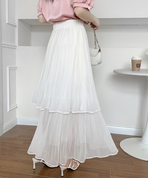 ECLIN(エクラン)の「ソフトプリーツティアードスカート(スカート・レディース・ホワイト/ブラック/モカ/ベージュ/ネイビー・M/L)」の6枚目の写真