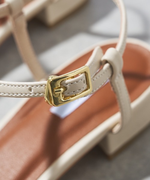 EVOL（イーボル）の「【EVOL(イーボル)】ポインテッドストラップサンダル（サンダル・レディース・アイボリー/ブラック/シルバー・22.5/23.5/24.5）」の8枚目の写真