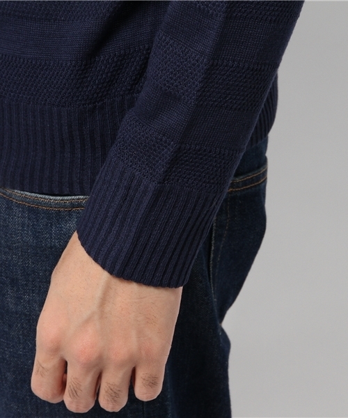 koe（コエ）の「ハイゲージシャドーボーダーニットプルオーバー（ニット/セーター・メンズ・ブラック/カーキ/オフホワイト/ネイビー・MEDIUM/LARGE/SMALL/LL）」の8枚目の写真