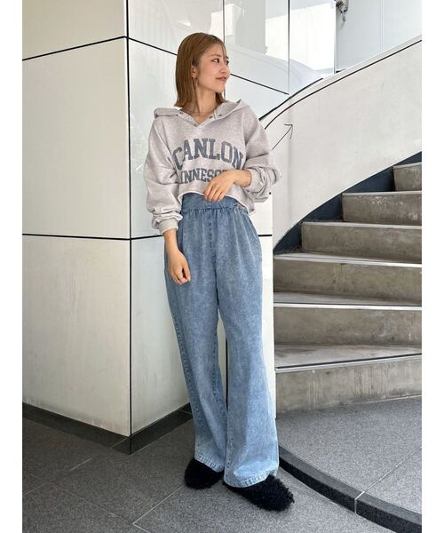 Ungrid（アングリッド）の「サイドオープンデニムサロペット（サロペット/オーバーオール・レディース・ブラック/ブルー・MEDIUM/SMALL）」の16枚目の写真