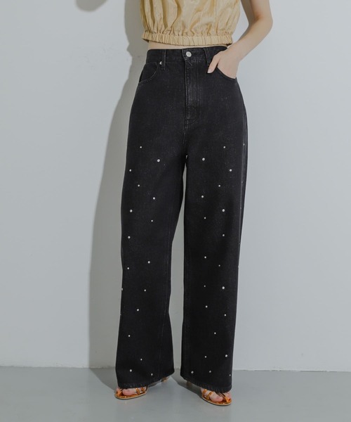 SENSE OF PLACE by URBAN RESEARCH(センスオブプレイスバイアーバンリサーチ)の「ラインストーンワイドデニム(デニムパンツ・レディース・ライトインディゴブルー/ライトブルー/ブラック・MEDIUM/SMALL)」の2枚目の写真