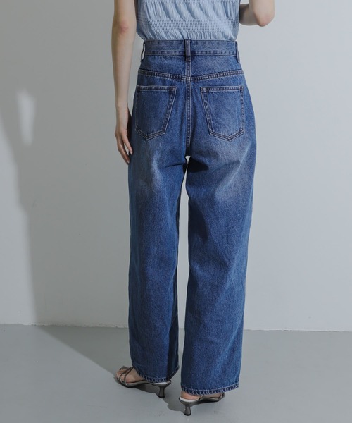 SENSE OF PLACE by URBAN RESEARCH(センスオブプレイスバイアーバンリサーチ)の「ラインストーンワイドデニム(デニムパンツ・レディース・ライトインディゴブルー/ライトブルー/ブラック・MEDIUM/SMALL)」の11枚目の写真