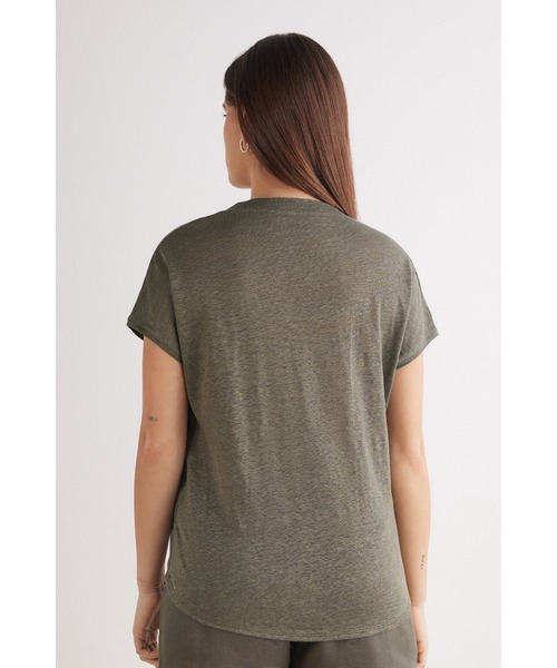 Intimissimi(インティミッシミ)の「The Pure Linen リネン Vネック ショートスリーブ Tシャツ(Tシャツ/カットソー・レディース・インディゴブルー/サンドベージュ/スカイブルー/ホワイト/カーキ/ピンクベージュ/モカ・M/S/L)」の21枚目の写真