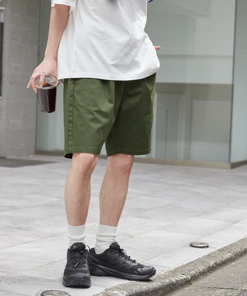 WEGO（ウィゴー）の「WEGO/リラックスイージーショーツ（チノパンツ・メンズ・ホワイト/ダークグレー/ライトインディゴブルー/オリーブ/ブラック/ベージュ/グレー系その他/レッド系その他/ブルー系その他・SMALL/MEDIUM/LARGE）」の6枚目の写真