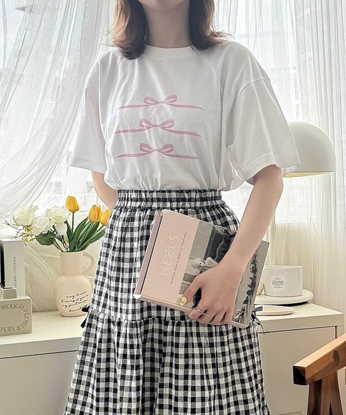 cuorequal（クオレコール）の「PINKリボンプリント半袖Ｔシャツ（Tシャツ/カットソー・レディース・ホワイト・LARGE/MEDIUM）」の3枚目の写真