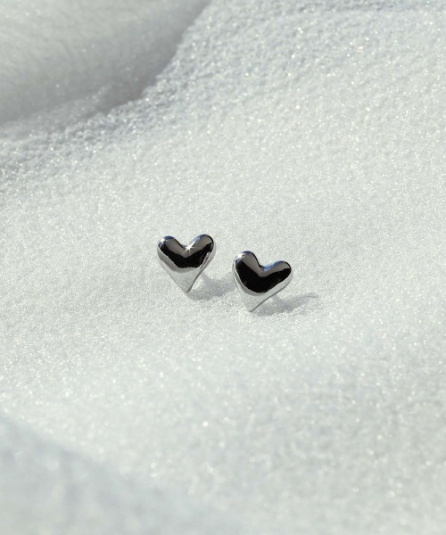 GOLDY（ゴールディ）の「タイニー ハート ピアス（ピアス（両耳用）・レディース・ピンク系その他/シルバー/ゴールド・FREE）」の3枚目の写真