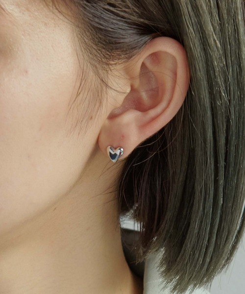 GOLDY（ゴールディ）の「タイニー ハート ピアス（ピアス（両耳用）・レディース・ピンク系その他/シルバー/ゴールド・FREE）」の7枚目の写真