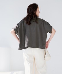 サスティナブルコットンクロップド丈Tシャツ