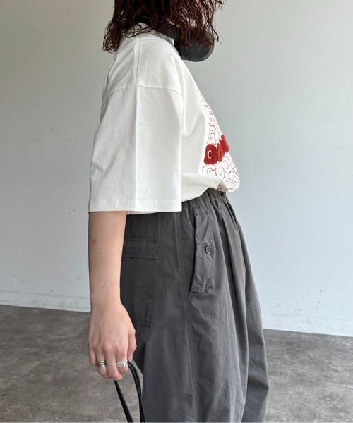 CPCM（シーピーシーエム）の「レタリングサガラ刺繍T（Tシャツ/カットソー・レディース・ブラック/ホワイト/ネイビー/グレー/グリーン/ホワイト系その他・MEDIUM/LARGE）」の21枚目の写真