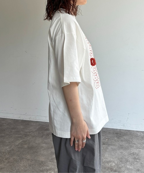 CPCM（シーピーシーエム）の「レタリングサガラ刺繍T（Tシャツ/カットソー・レディース・ブラック/ホワイト/ネイビー/グレー/グリーン/ホワイト系その他・MEDIUM/LARGE）」の19枚目の写真