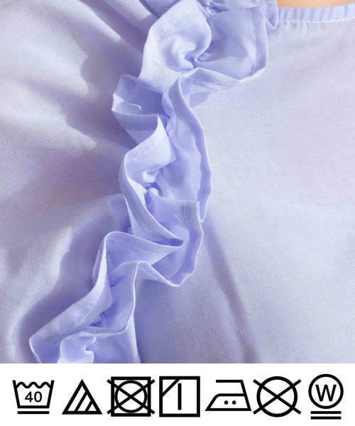 PICCIN（ピッチン）の「【WEB限定】ラグラン切り替えフリルブラウス（シャツ/ブラウス・レディース・オフホワイト/ブラック/サックスブルー・M/L）」の4枚目の写真