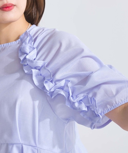 PICCIN（ピッチン）の「【WEB限定】ラグラン切り替えフリルブラウス（シャツ/ブラウス・レディース・オフホワイト/ブラック/サックスブルー・M/L）」の5枚目の写真