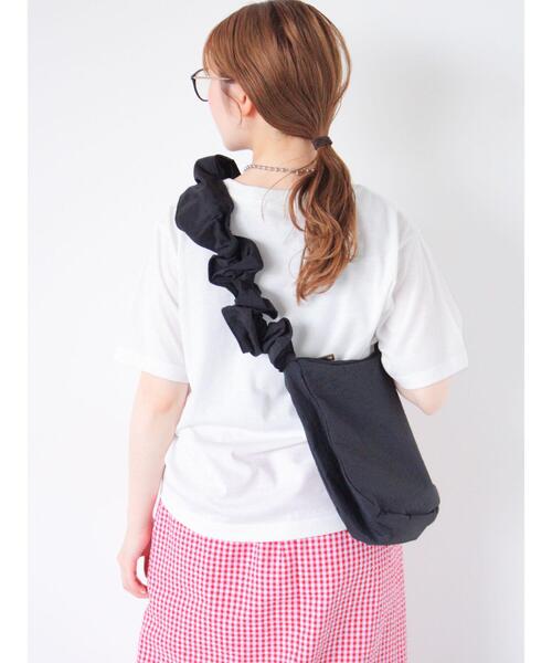 ehka sopo（エヘカソポ）の「ワンポイントハート刺繍Tシャツ（Tシャツ/カットソー・レディース・ブラック/イエロー/オフホワイト/ピンク・F）」の10枚目の写真