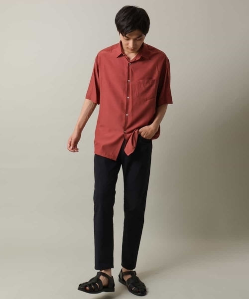 a.v.v（アーヴェヴェ）の「【接触冷感】とろみセミワイドシルエットシャツ（シャツ/ブラウス・メンズ・ネイビー/ピンク・46/48/50）」の4枚目の写真