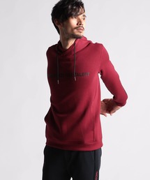 【NICOLE SPORTS】ロゴプリントプルオーバーパーカー