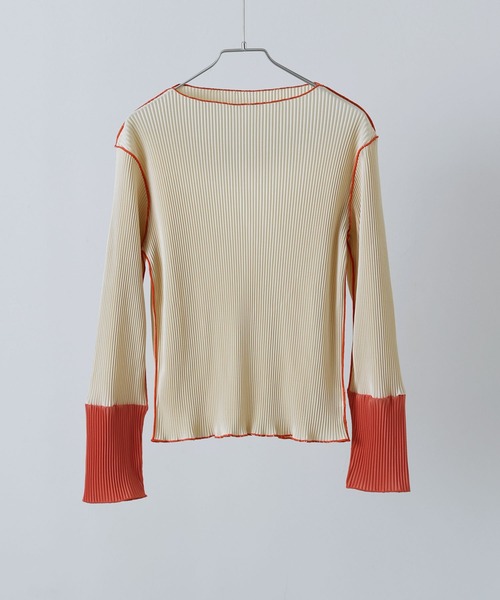 バイカラープリーツクルーネックトップス（Tシャツ/カットソー