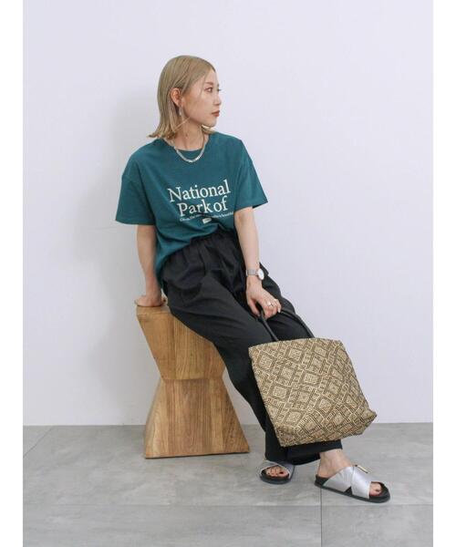 Samansa Mos2 blue（サマンサモスモスブルー）の「【抗菌防臭】ロゴTシャツ（Tシャツ/カットソー・レディース・ブラック/オフホワイト/チャコールグレー/グリーン/シルバーグレー・F）」の17枚目の写真