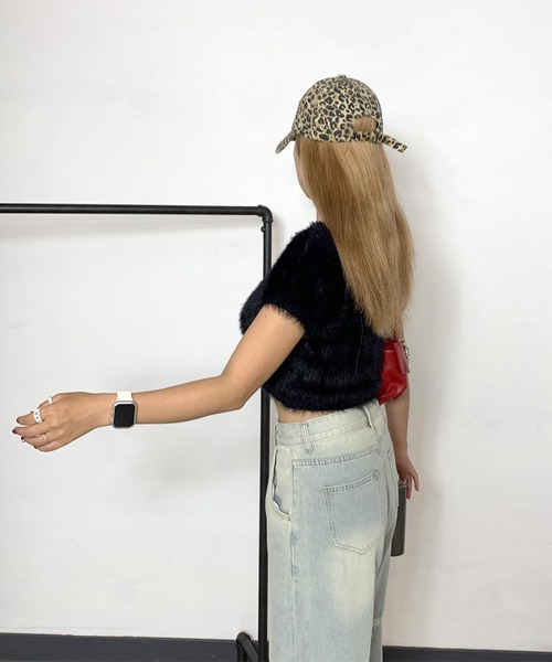 non-hedge(ノンヘッジ)の「シャギークロップド丈半袖ニットトップス(ニット/セーター・レディース・ブラック/グレー/オフホワイト/ブルー/ピンク/ベージュ・FREE)」の15枚目の写真