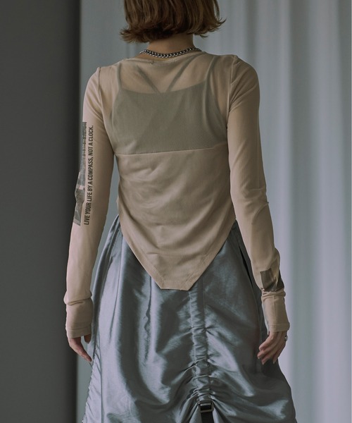 Ezick（エジック）の「City scapeシアープリントトップス（Tシャツ/カットソー・レディース・ベージュ/ホワイト・FREE）」の6枚目の写真