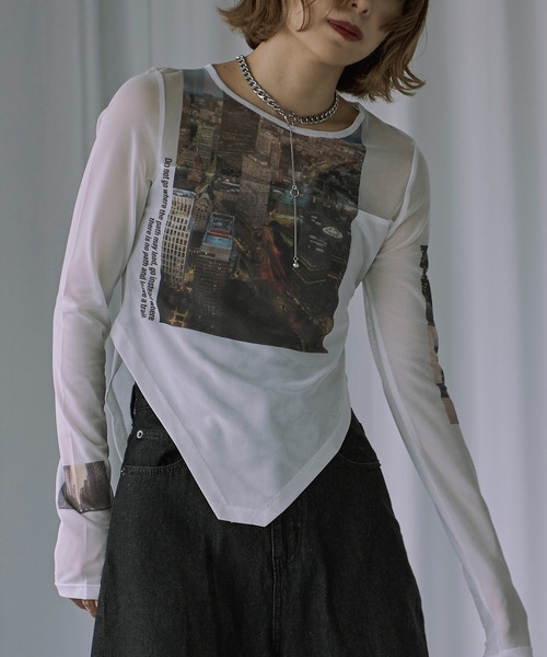 Ezick（エジック）の「City scapeシアープリントトップス（Tシャツ/カットソー・レディース・ベージュ/ホワイト・FREE）」の11枚目の写真