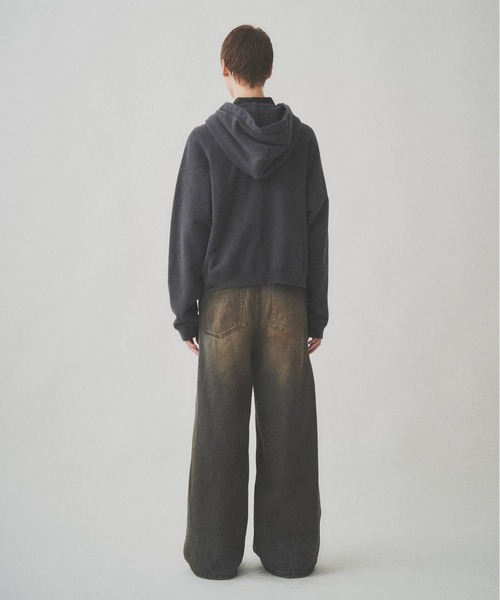 Juha（ユハ）の「FADE WASH CROP HOODIE（パーカー・メンズ・チャコールグレー/ブルー・4/3）」の12枚目の写真