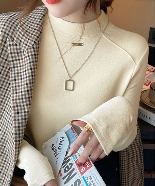 kirakiraShop(キラキラショップ)の「フリース モックネック ロング カットソー(ニット/セーター・レディース・ブラック/クリーム/オレンジ/ホワイト/ブラウン・FREE)」の4枚目の写真