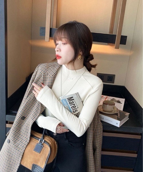 kirakiraShop(キラキラショップ)の「フリース モックネック ロング カットソー(ニット/セーター・レディース・ブラック/クリーム/オレンジ/ホワイト/ブラウン・FREE)」の13枚目の写真