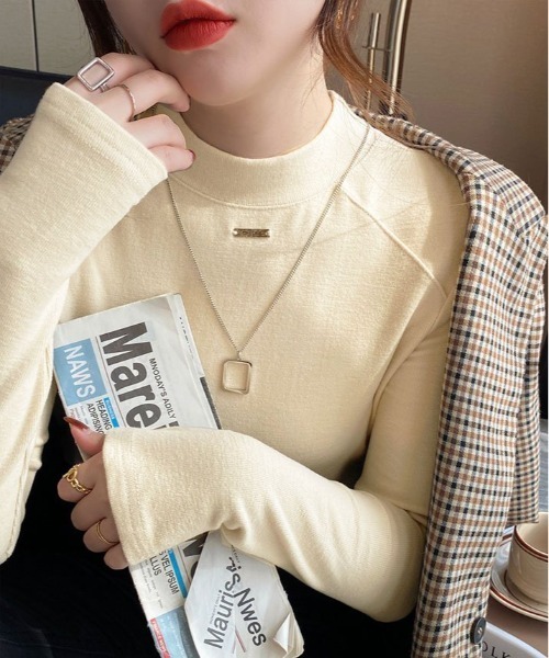 kirakiraShop(キラキラショップ)の「フリース モックネック ロング カットソー(ニット/セーター・レディース・ブラック/クリーム/オレンジ/ホワイト/ブラウン・FREE)」の7枚目の写真