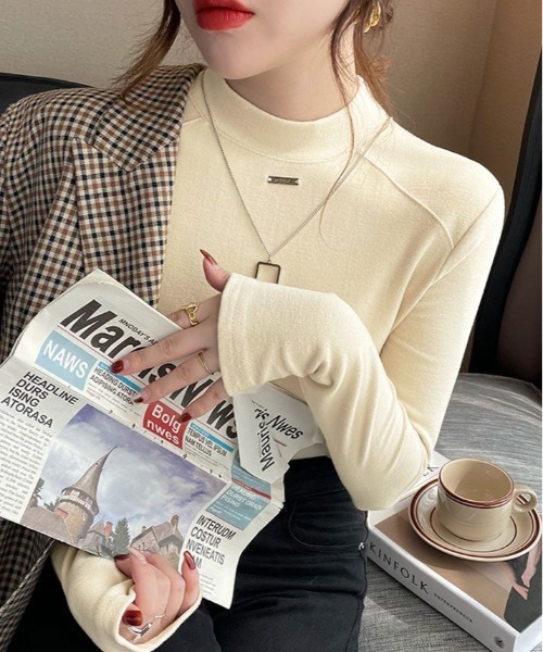 kirakiraShop(キラキラショップ)の「フリース モックネック ロング カットソー(ニット/セーター・レディース・ブラック/クリーム/オレンジ/ホワイト/ブラウン・FREE)」の8枚目の写真