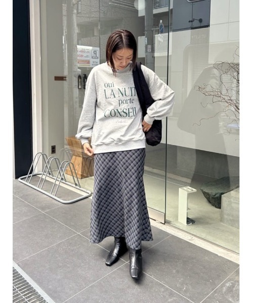 titivate（ティティベイト）の「クルーネックルーズスウェットプルオーバー（スウェット・レディース・グレー/グレー系その他/ピンク系その他/ネイビー/オートミール・FREE）」の14枚目の写真