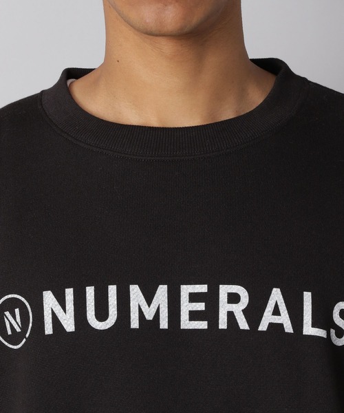 NUMERALS（ヌメラルズ）の「【NUMERALS】裏起毛プリントクルーネックプルオーバー（スウェット・メンズ・オフホワイト/ブラック/カーキ/オレンジ・MEDIUM/LARGE）」の20枚目の写真