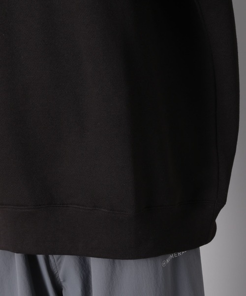 NUMERALS（ヌメラルズ）の「【NUMERALS】裏起毛プリントクルーネックプルオーバー（スウェット・メンズ・オフホワイト/ブラック/カーキ/オレンジ・MEDIUM/LARGE）」の22枚目の写真