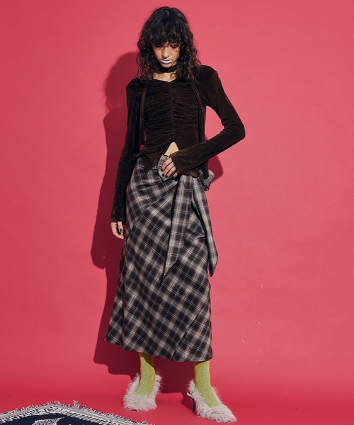 uyu.（ウユ）の「Choker Gathered Velour Tops / チョーカーギャザーベロアトップス【uyu./ウユ】（Tシャツ/カットソー・レディース・ブラック/ブラウン/レッド・FREE）」の12枚目の写真