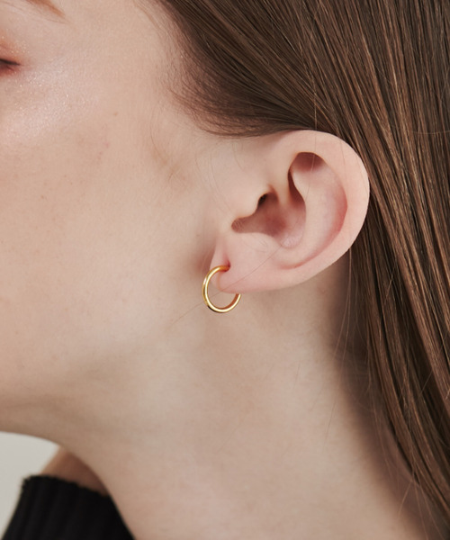 ciite' surgical stainless（シーテサージカルステンレス）の「【 金属アレルギー対応 】 シンプルフープイヤリング サージカルステンレス   (両耳用)（イヤリング・レディース・シルバー/ゴールド/ピンクゴールド・21/12/15 ）」の4枚目の写真
