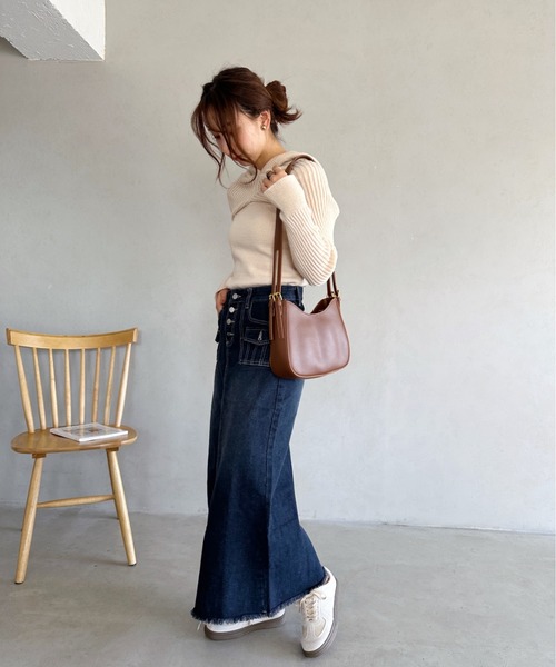 wears（ウェアーズ）の「leather big belt shoulder bag／PU太ベルトショルダーバッグ（ショルダーバッグ・レディース・ブラック/ブラウン・FREE）」の9枚目の写真
