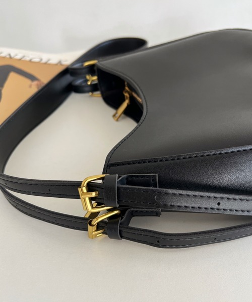 wears(ウェアーズ)の「leather big belt shoulder bag/PU太ベルトショルダーバッグ(ショルダーバッグ・レディース・ブラック/ブラウン・FREE)」の20枚目の写真
