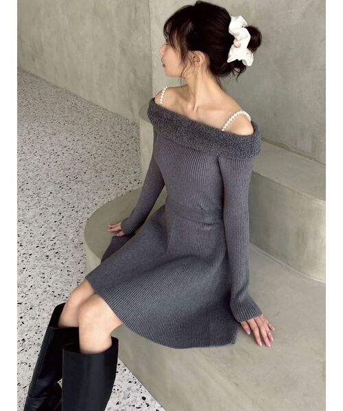 RESEXXY（リゼクシー）の「ストラップデザインミニニットワンピース（ワンピース・レディース・ブラック/チャコールグレー/ホワイト・FREE）」の10枚目の写真